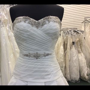 MEGA SALE PRONOVIAS Bridal Gown